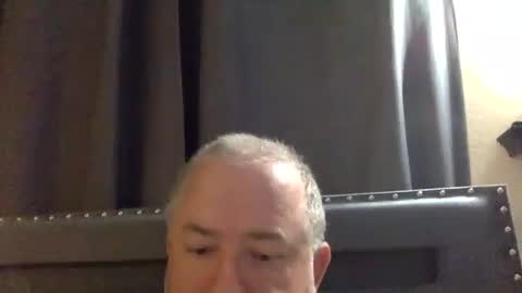 john2984292928 online show from September 28, 2025, 5:07 pm