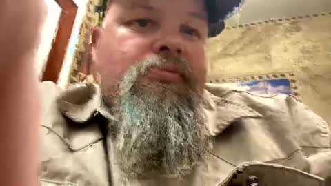 Snapshot of john40a chatting on December 11, 2024, 10:38 pm John online show from December 11, 2024, 10:38 pm