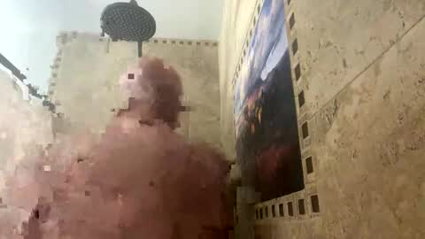 Snapshot of john40a chatting on December 13, 2024, 2:43 am John online show from December 13, 2024, 2:43 am