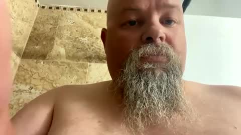 Snapshot of john40a chatting on October 4, 2025, 6:28 pm John online show from October 4, 2025, 6:28 pm