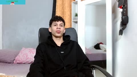 john_ssnow29 online show from December 29, 2024, 6:49 pm