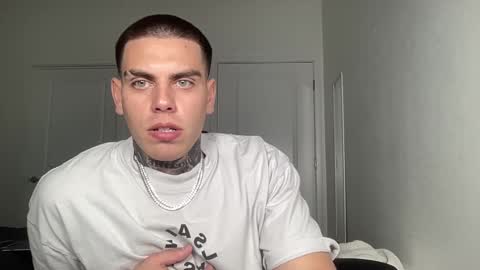 JAXX online show from September 13, 2025, 11:59 pm