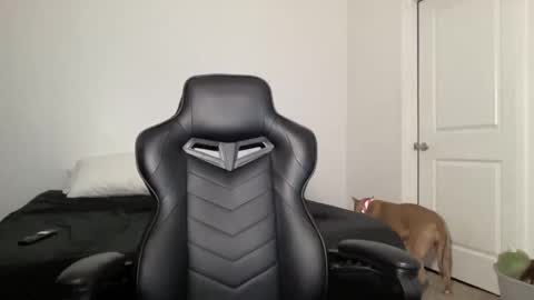 JAXX online show from October 28, 2025, 11:07 pm