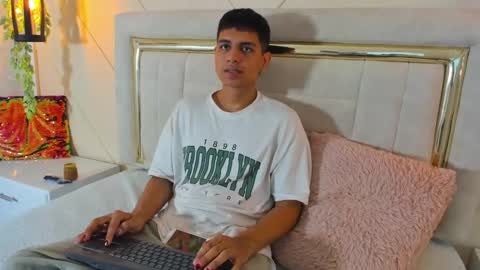 johnny_romano online show from February 22, 2025, 8:09 pm