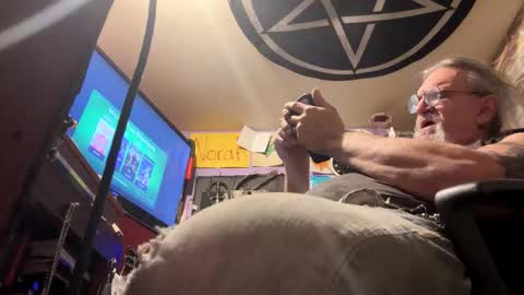 johnnyshung1 online show from March 22, 2026, 8:07 am