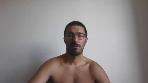 Johnfrench online show from September 30, 2025, 10:42 am