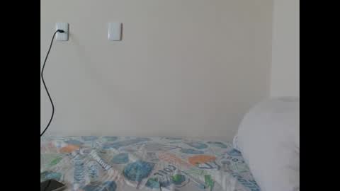 jojooo27 online show from April 26, 2026, 2:04 pm