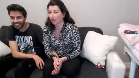 jolie_cam online show from April 1, 2026, 6:38 pm