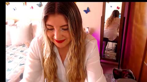 Jolie Mature online show from February 1, 2026, 7:01 pm