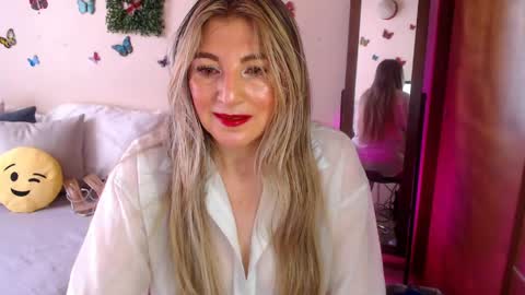 Snapshot of jolie_mature_ chatting on May 9, 2026, 8:03 pm Jolie Mature online show from May 9, 2026, 8:03 pm