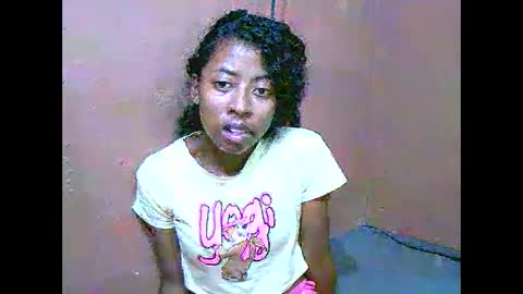 Snapshot of joliekah27 chatting on February 25, 2025, 7:14 pm joliekah27 online show from February 25, 2025, 7:14 pm