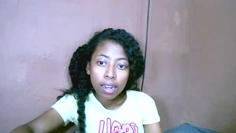 Snapshot of joliekah27 chatting on February 26, 2025, 12:05 am joliekah27 online show from February 26, 2025, 12:05 am