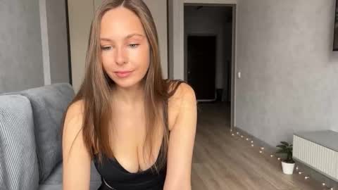 jollydolly__ online show from October 13, 2025, 8:47 am