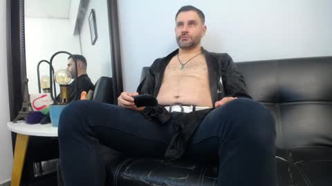  JONAS BEARD  online show from September 13, 2025, 7:35 pm