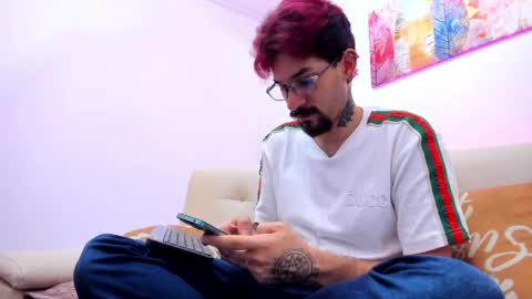 jonathan_sinn online show from May 29, 2026, 4:21 am