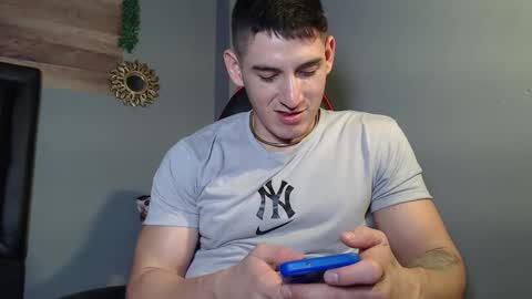 jonathancast08 online show from February 6, 2025, 11:48 pm