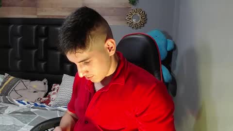 jonathancast08 online show from February 17, 2025, 11:09 pm