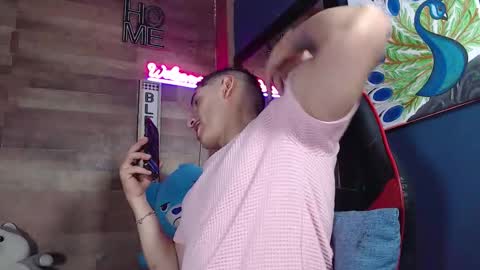 jonathancast08 online show from October 4, 2025, 9:46 pm