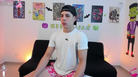 Instagram jonathanfit14 online show from November 3, 2025, 9:59 pm