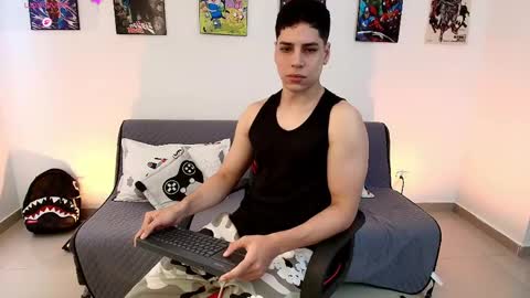 Snapshot of jonathanjoestar_ chatting on April 17, 2026, 9:07 pm Instagram jonathanfit14 online show from April 17, 2026, 9:07 pm