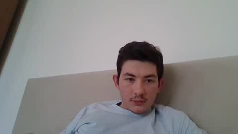 jonhy_merlin online show from February 18, 2026, 12:12 pm