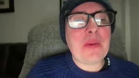 jonnybeeswax7376964133 online show from March 4, 2026, 4:40 am