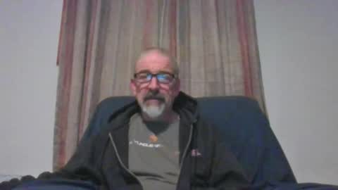 Snapshot of jony_five chatting on February 27, 2025, 2:32 am Jon online show from February 27, 2025, 2:32 am