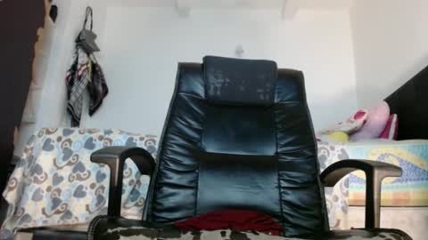 Snapshot of jordan33blake chatting on December 7, 2024, 1:36 am jordan33blake online show from December 7, 2024, 1:36 am