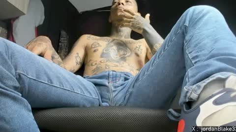 Snapshot of jordan33blake chatting on December 22, 2024, 12:49 pm jordan33blake online show from December 22, 2024, 12:49 pm