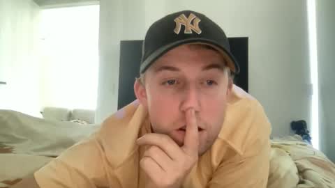 jorddiickzilla online show from September 17, 2025, 4:25 am