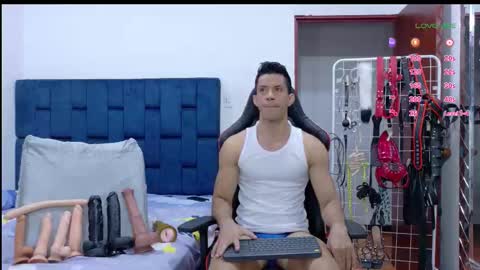 jose_rumbero91 online show from February 23, 2026, 4:10 am