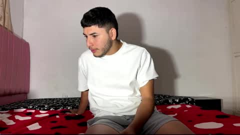 Jose online show from April 22, 2026, 2:47 am