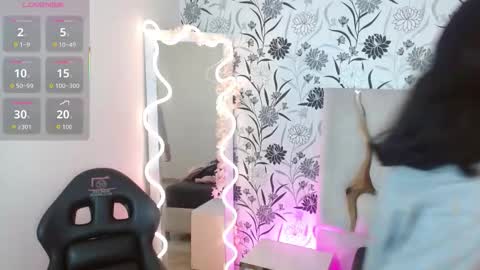 Joselyn  online show from December 16, 2025, 11:48 am