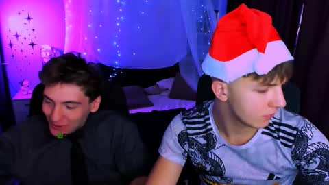 joseph_bear_ online show from December 14, 2025, 8:13 pm