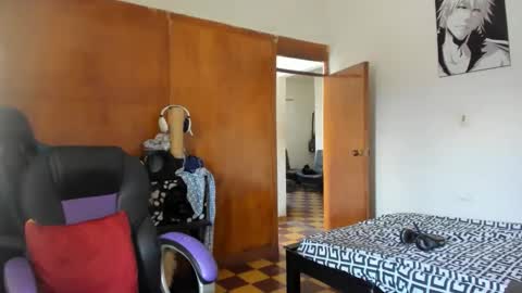 MR OAK online show from November 18, 2025, 5:06 pm