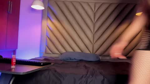 josephinelancaster online show from February 22, 2025, 10:31 pm