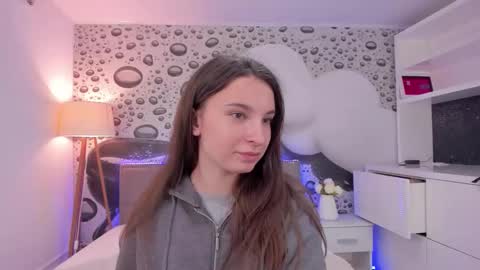Josephine online show from April 27, 2026, 12:14 pm