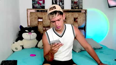 JOSH online show from November 12, 2025, 6:14 am