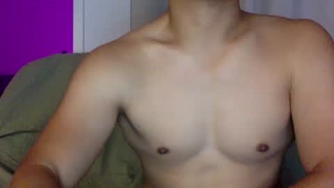 joshasian0713 online show from April 19, 2026, 10:36 am