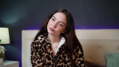  Josie  online show from November 30, 2025, 8:13 pm