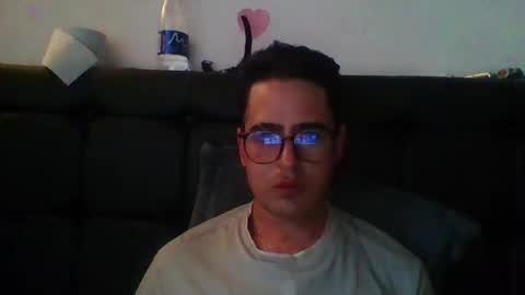 josux8 online show from November 20, 2025, 8:19 pm