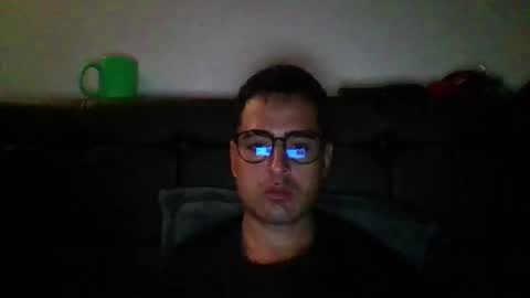 josux8 online show from April 15, 2026, 4:41 am