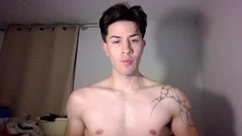 jotarojas1 online show from December 25, 2024, 4:54 am