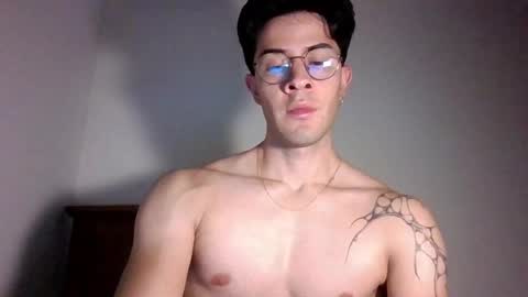 jotarojas1 online show from December 26, 2024, 7:13 am