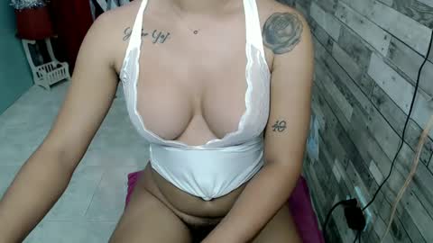 Snapshot of joycum_xxx chatting on December 22, 2024, 1:01 am JOY in your heart online show from December 22, 2024, 1:01 am