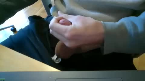 jpguy1989 online show from December 21, 2024, 6:34 pm