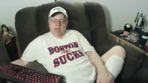 Snapshot of jpmel99 chatting on October 26, 2025, 12:49 am jpmel99 online show from October 26, 2025, 12:49 am