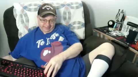 jpmel99 online show from January 18, 2026, 8:34 pm