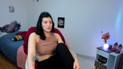 Snapshot of jrcami chatting on March 5, 2025, 5:29 pm Camila Buitrago online show from March 5, 2025, 5:29 pm