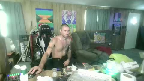 jrizzle1111 online show from October 8, 2025, 7:11 pm